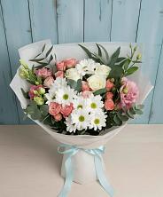 Букет цветов из:  Розы, Лизиантусы и Хризантемы в Братске