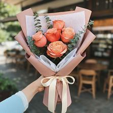 Букет цветов из:  Розы в Братске