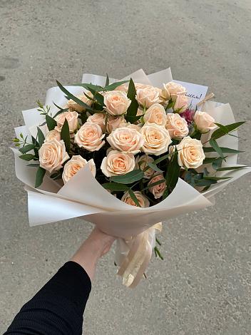 Букет Кремовые розы Латте в Братске