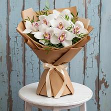Букет цветов из:  Орхидеи и Розы в Братске